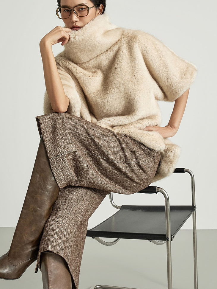 E9036 High-Neck Fur Top