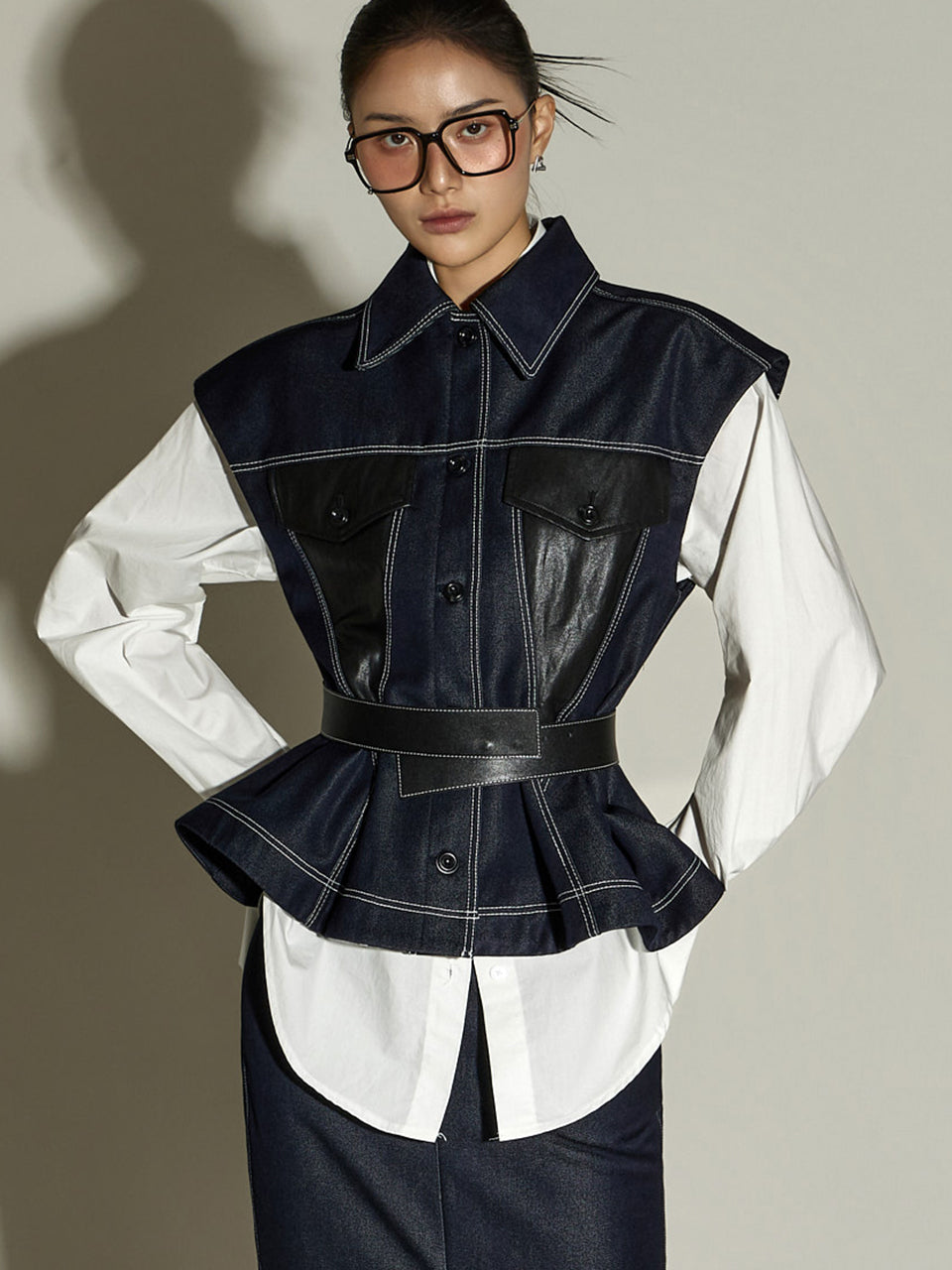 J9334 Vest with Belt