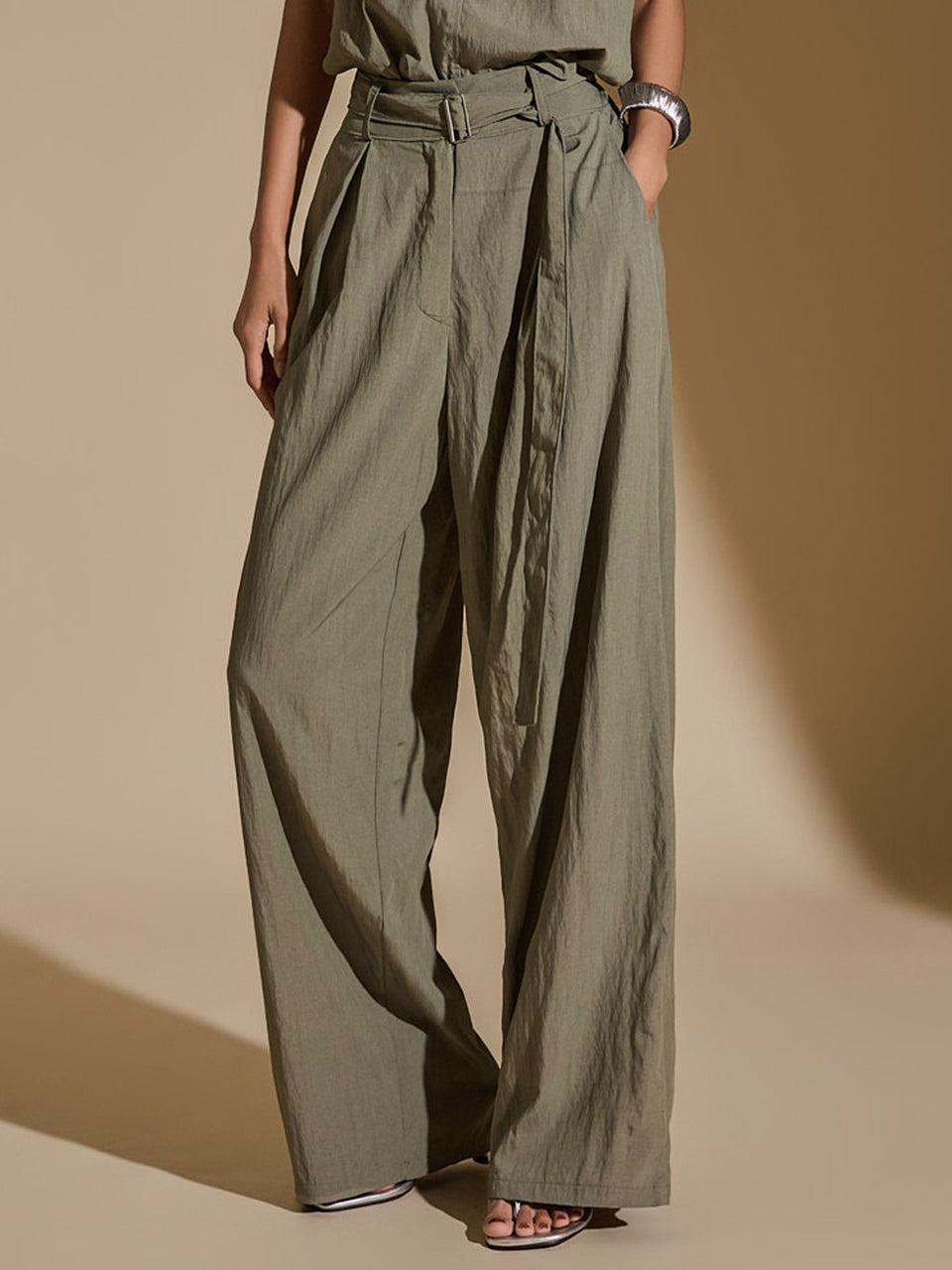 P3204 Belted Pants