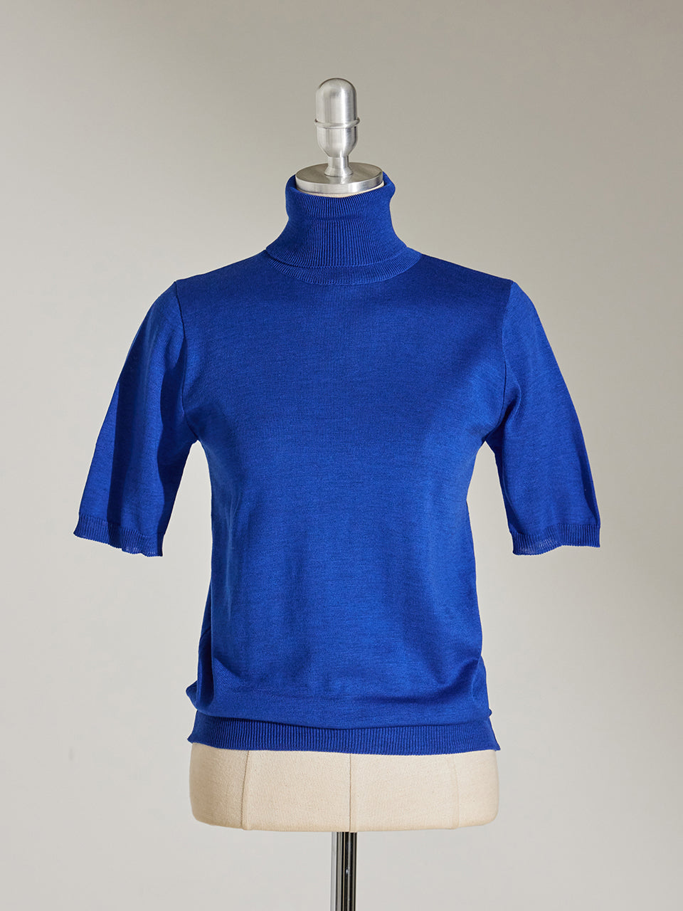 E3578 Turtleneck Short Sleeve Top