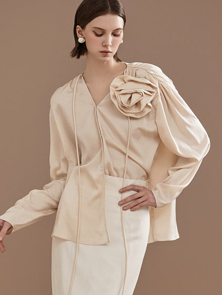 B2922 Satin Corsage Blouse