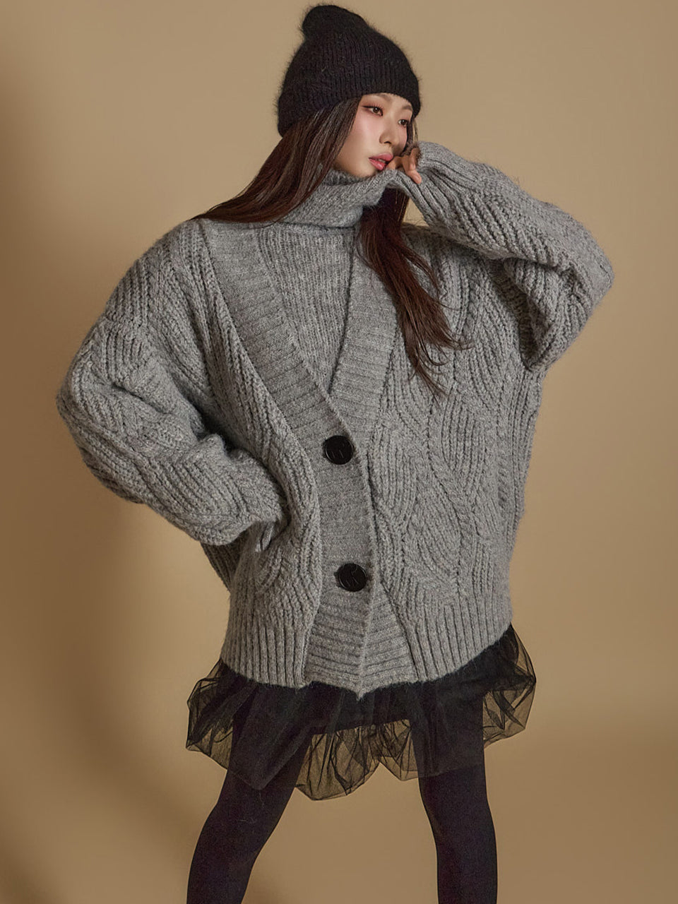 J2602 Cable Knit Cardigan