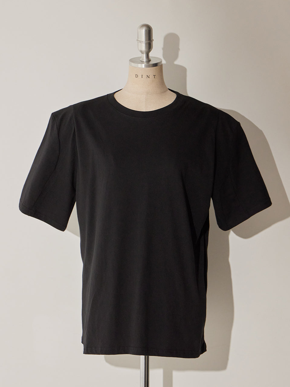 E3359 Round Neckline T Shirt