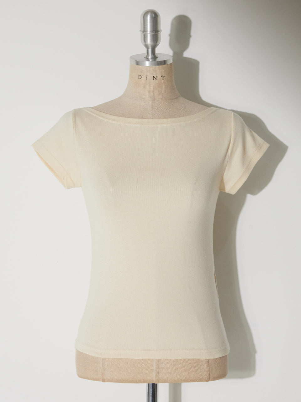 E3435 Boatneck Top