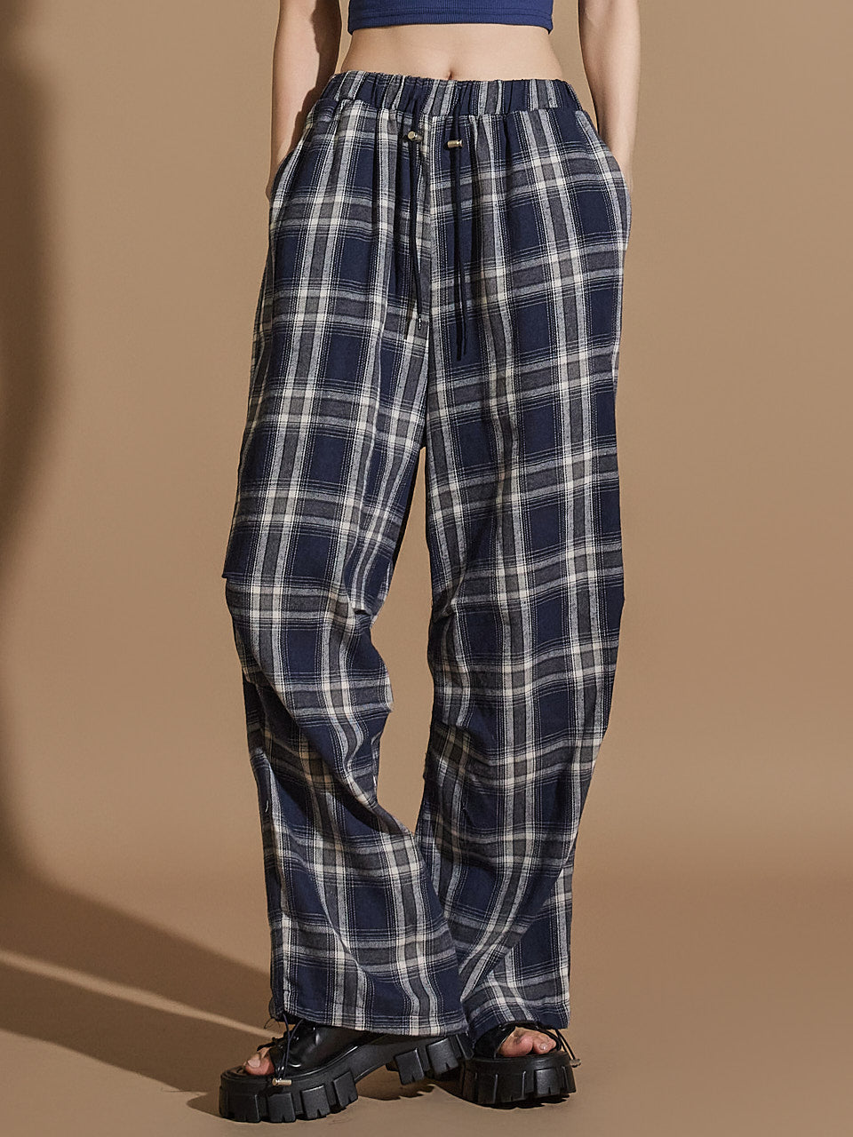 P3244 Plaid Pants