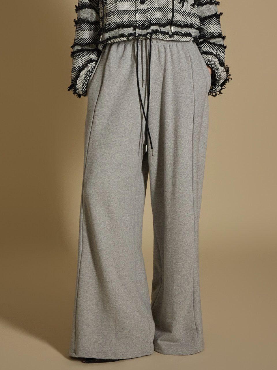 P3373 String Sweat Pants