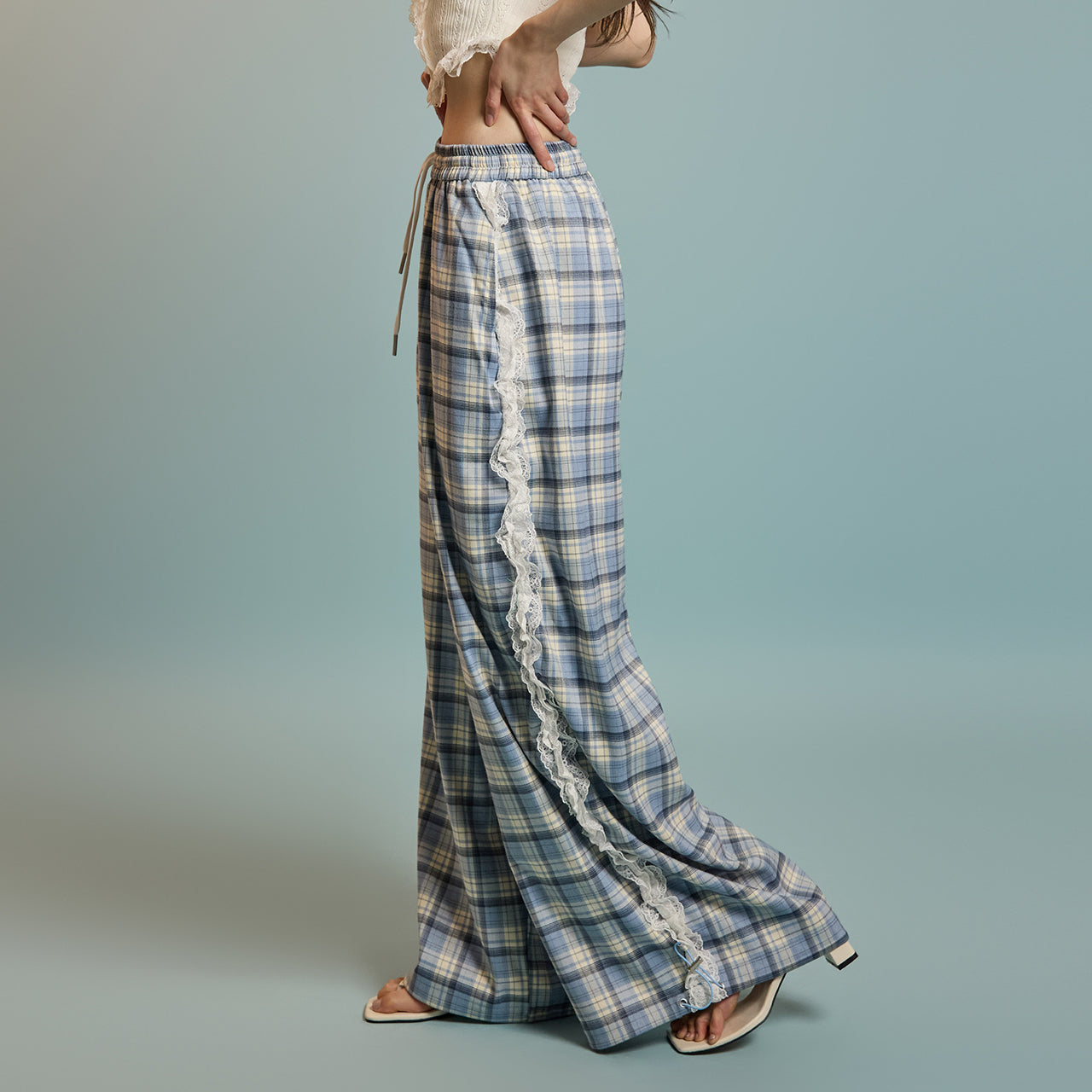 P3505 レースチェック柄パンツ