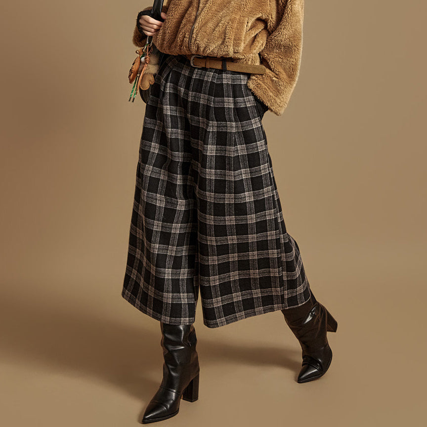 P3678 Wool Pants with Belt