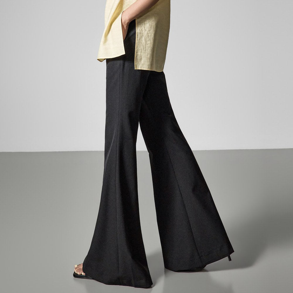 P9197 Semi Bootcut Slacks