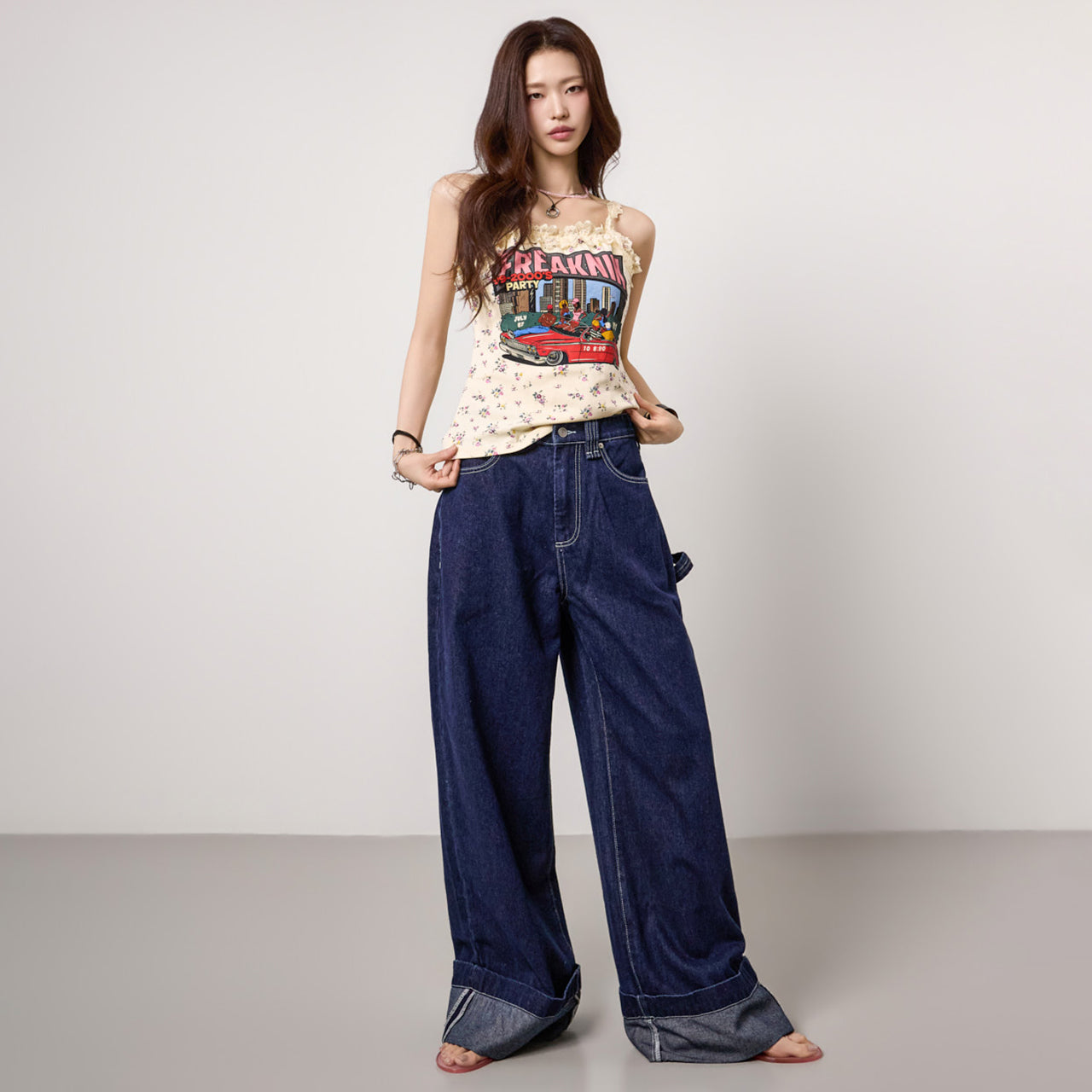 PJ654 Rolled-up Wide Jeans