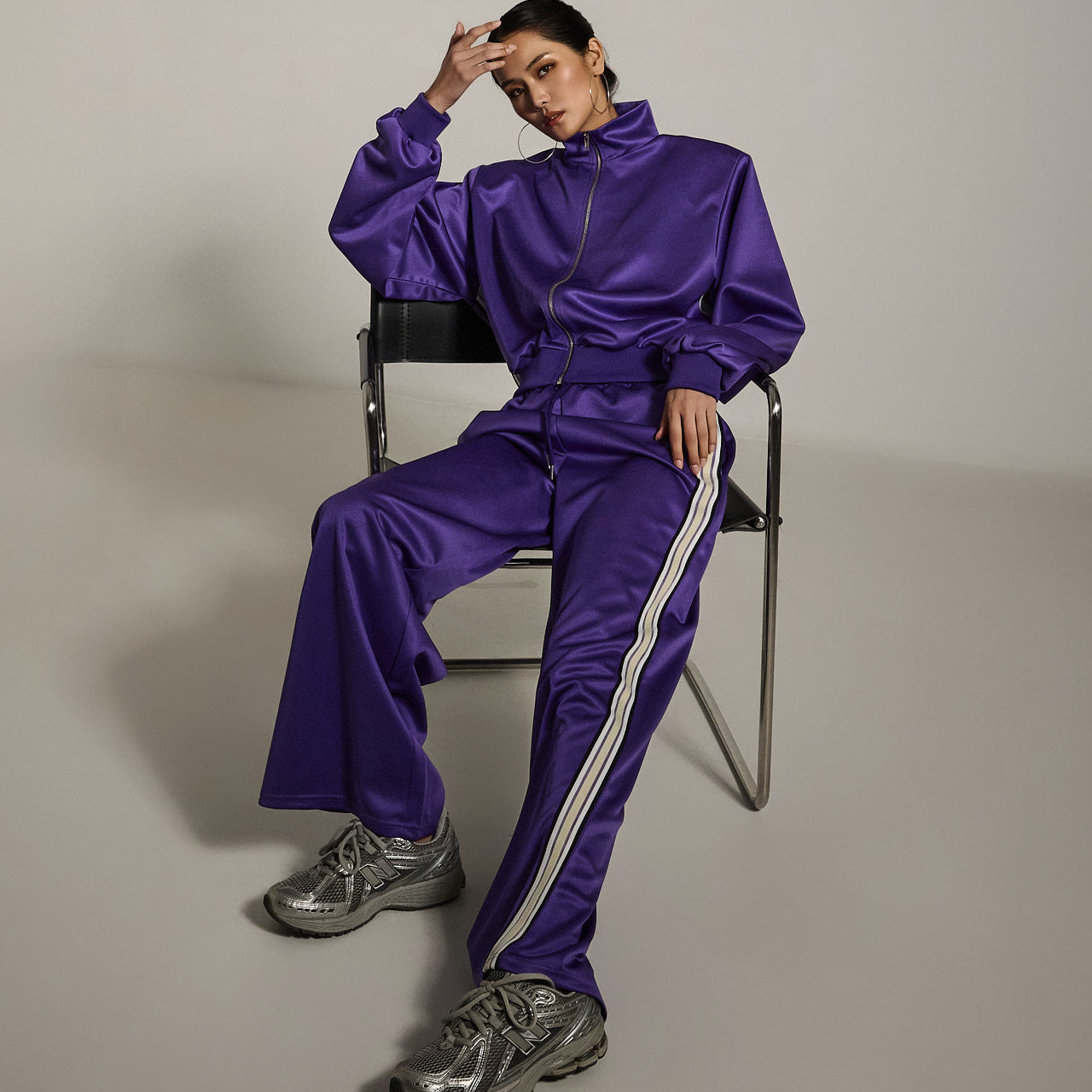 TP2049 Zip-up and Pants Set