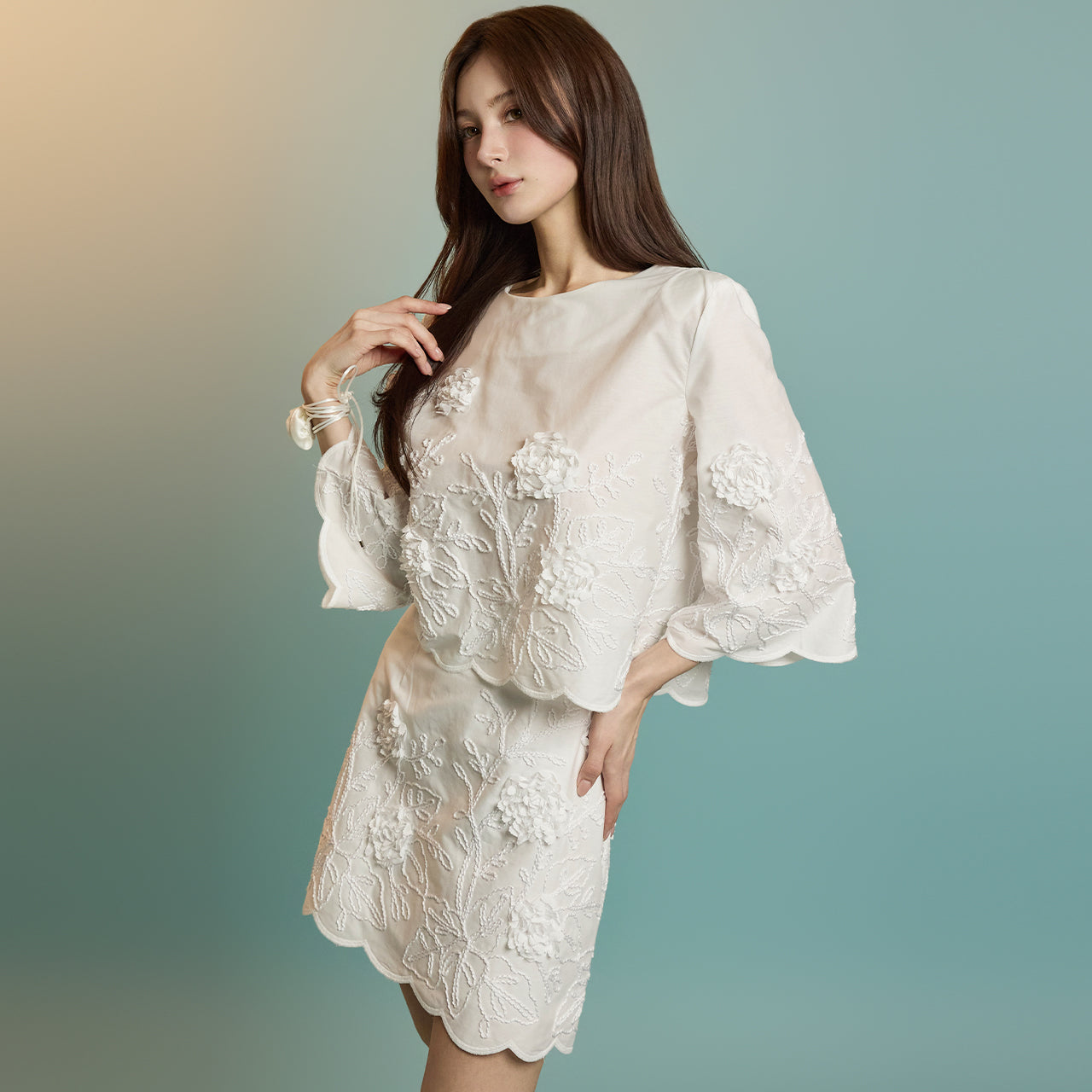 TP2135 刺绣上衣和裙子套装