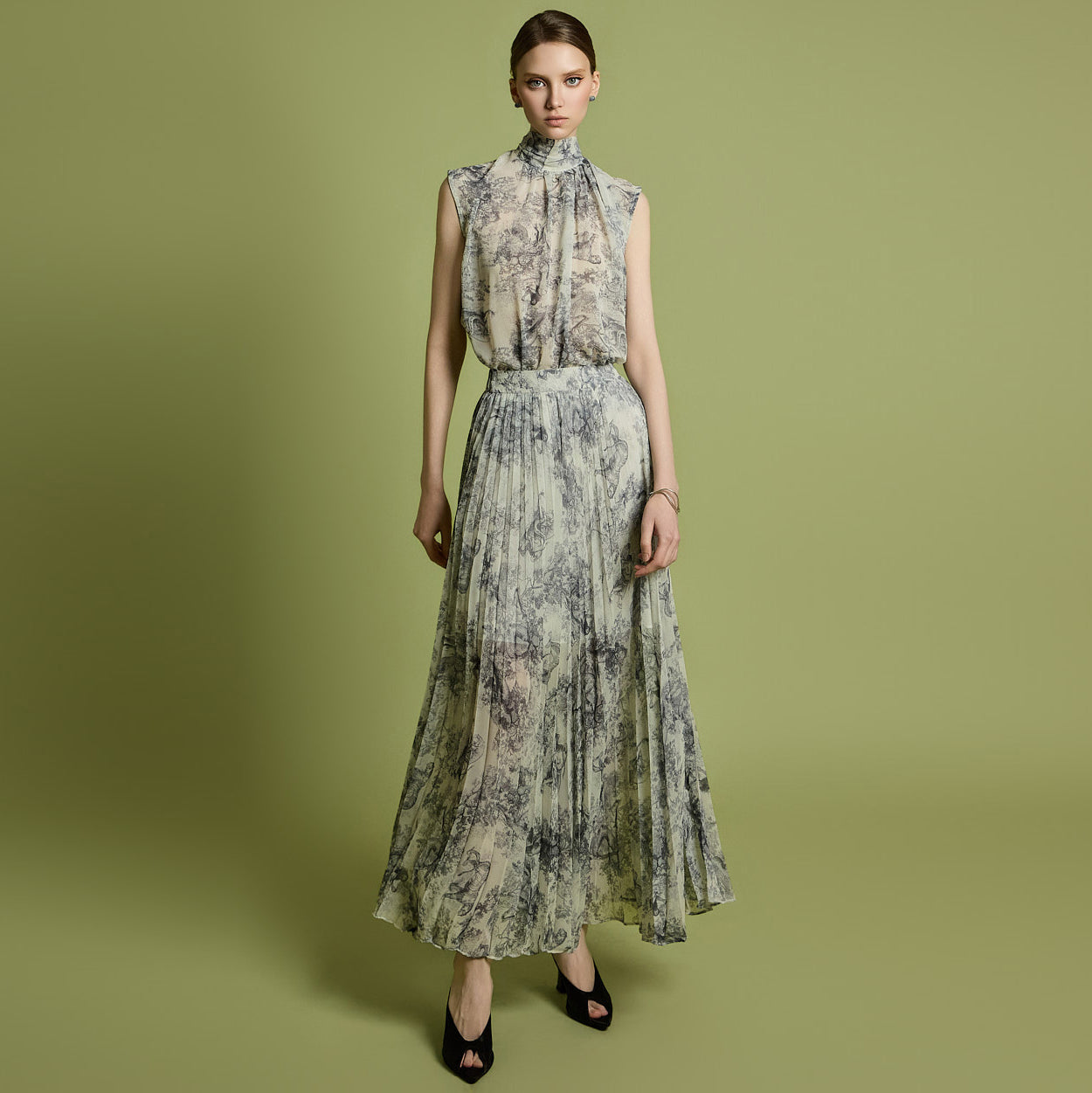 TP2143 上衣和裙子套装