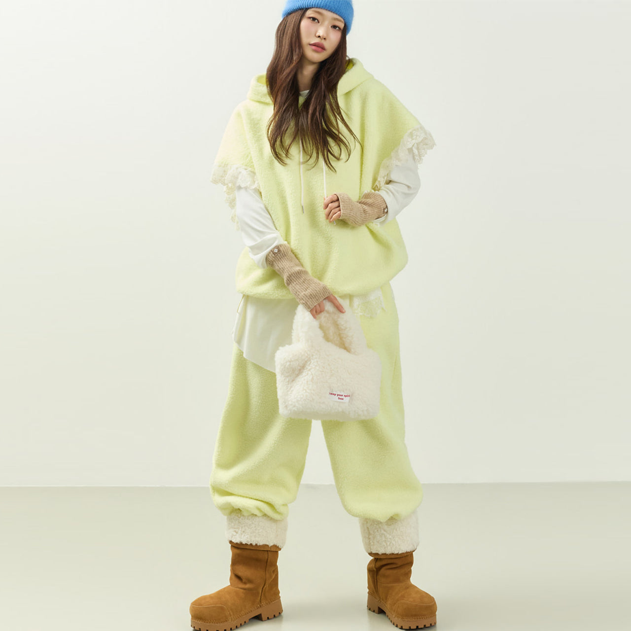 TR048 Fleece Lace Sweat Set